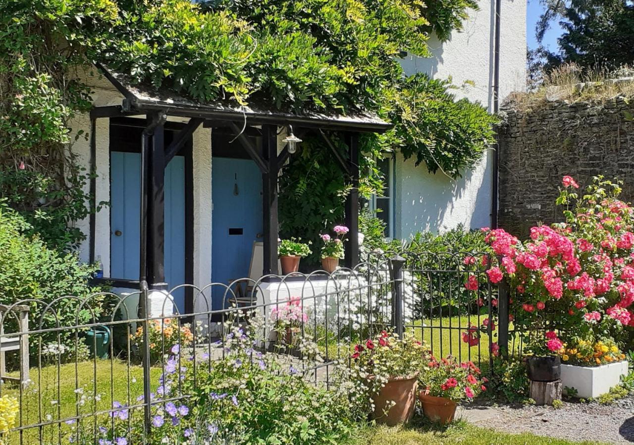 Castell Madoc Cottages Lower Chapel 外观 照片