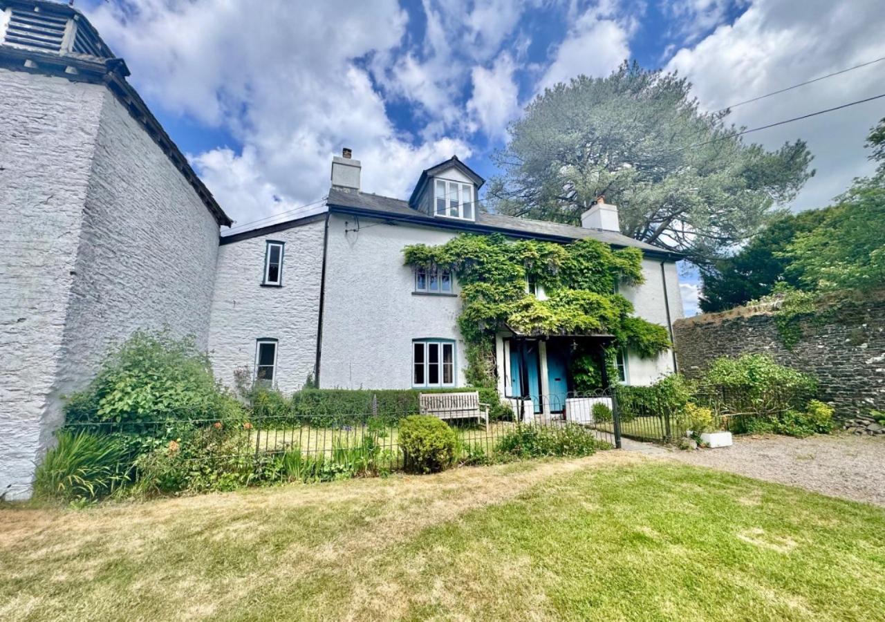 Castell Madoc Cottages Lower Chapel 外观 照片